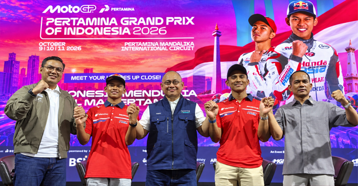 Direktur Operasi ITDC, Troy Reza Warokka (tengah) saat pose bersama.